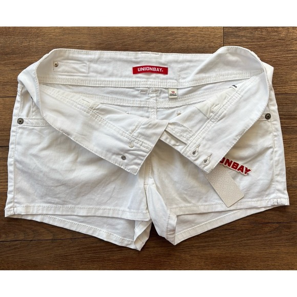 Unionbay Women's Size 13 White Y2K Denim Jean Shorts - NEW - Picture 9 of 13